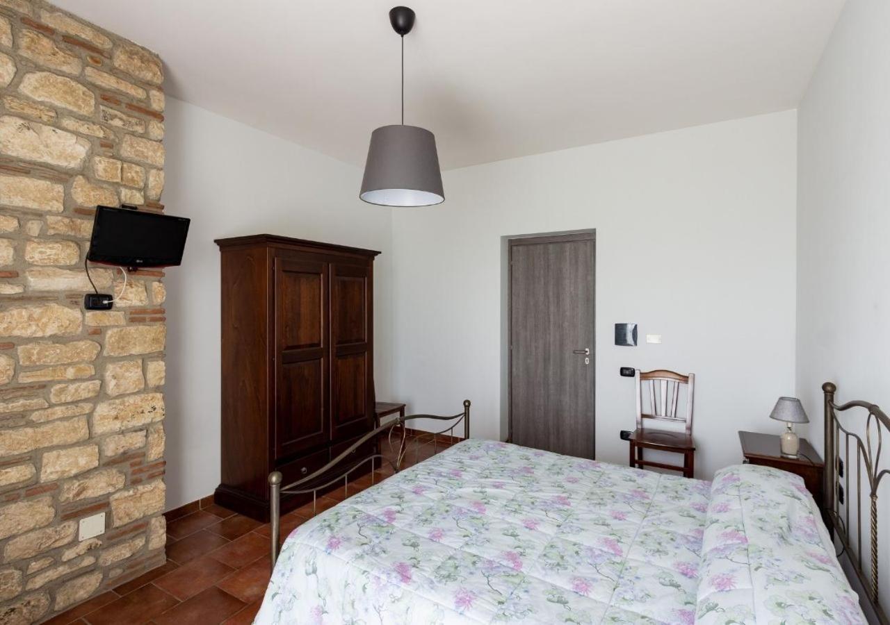 Agriturismo Il Sentiero Degli Ulivi - Irpinia 벤티카노 외부 사진